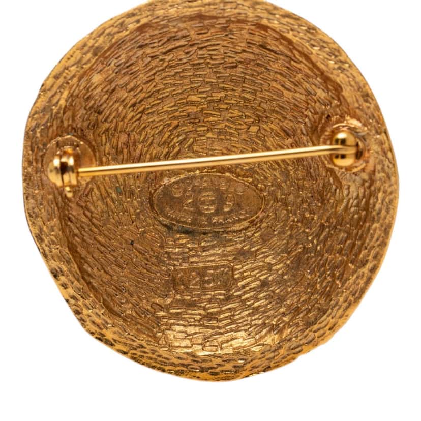 Chanel CC Gold Plated Round Pin Brooch Gold Metal Very good condition - Inside View