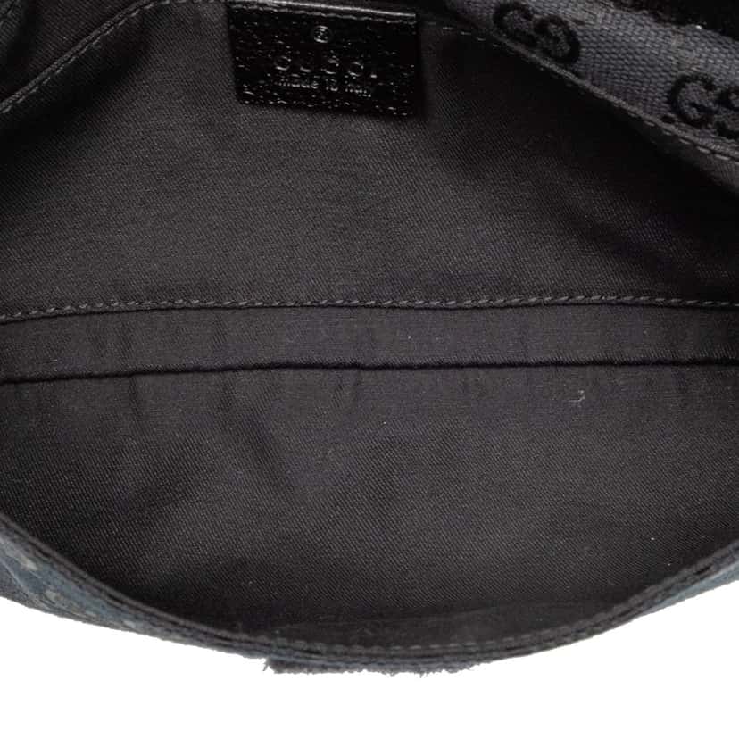 Gucci GG Canvas Web Crossbody Black Very good condition - Model View