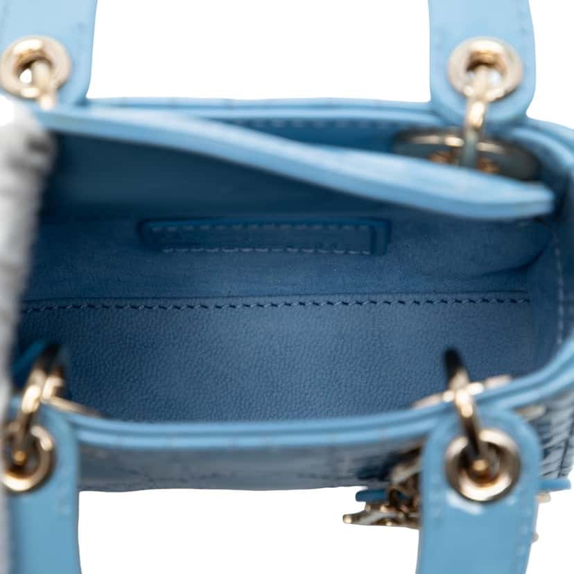 Dior Micro Patent Cannage Lady Dior Blue Leather Very good condition - Model View