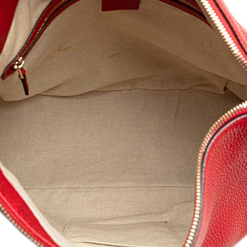Gucci Large Pebbled Calfskin Soho Convertible Hobo Red Leather Very good condition - Model View
