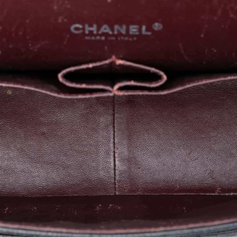 Chanel Jumbo Classic Caviar Double Flap Black Leather Very good condition - Model View