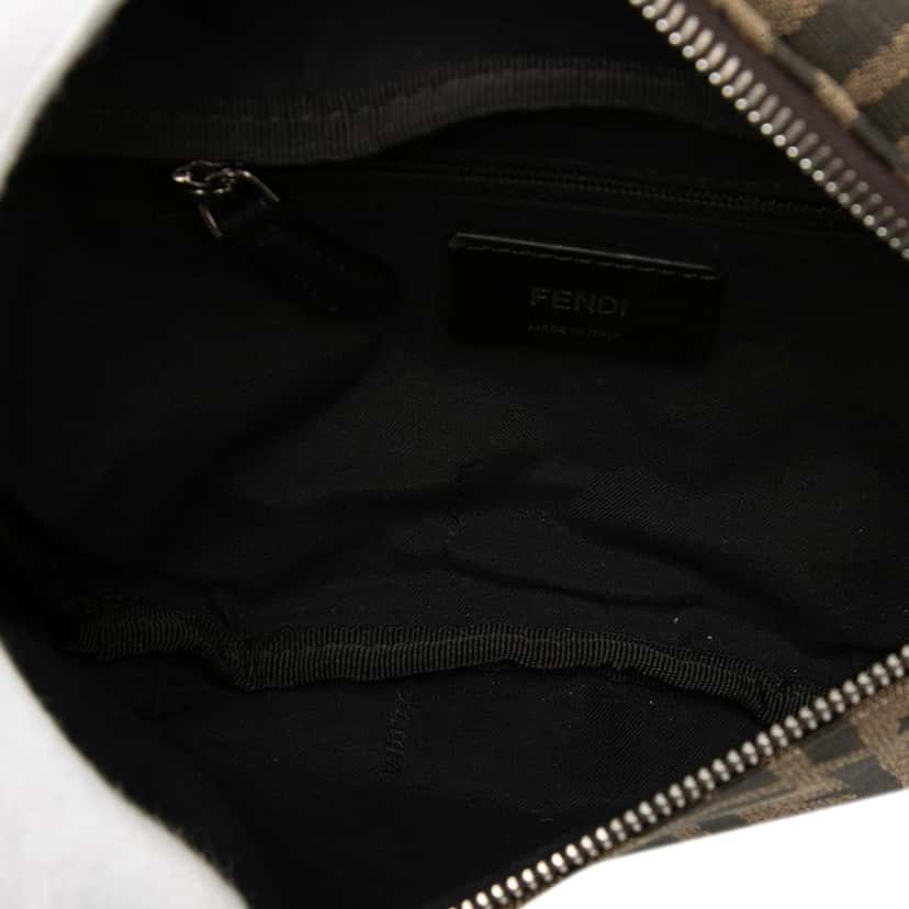 Fendi Zucchino Canvas Belt Bag Beige Very good condition - Model View