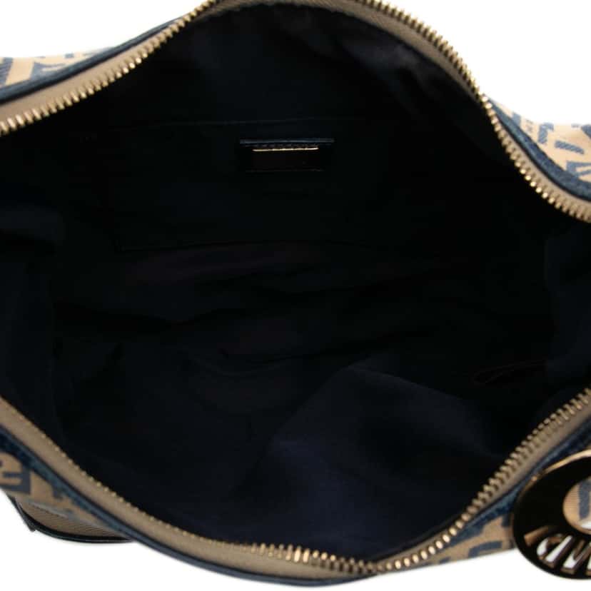 Fendi Zucchino Canvas Chef Pocket Hobo Beige Very good condition - Model View
