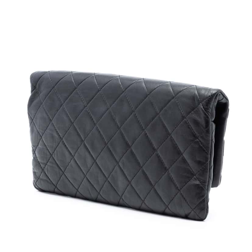 Chanel Quilted Lambskin CC Beauty Foldover Clutch Black Leather Good condition - Back View