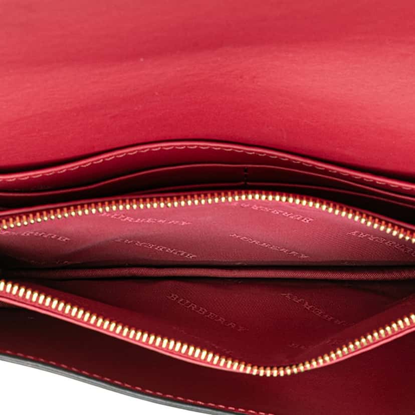 Burberry Leather Madison Wallet On Chain Red Leather Very good condition - Model View