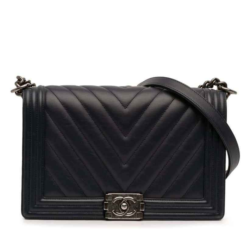Chanel Medium Chevron Lambskin Boy Flap Black Leather Very good condition - Front View