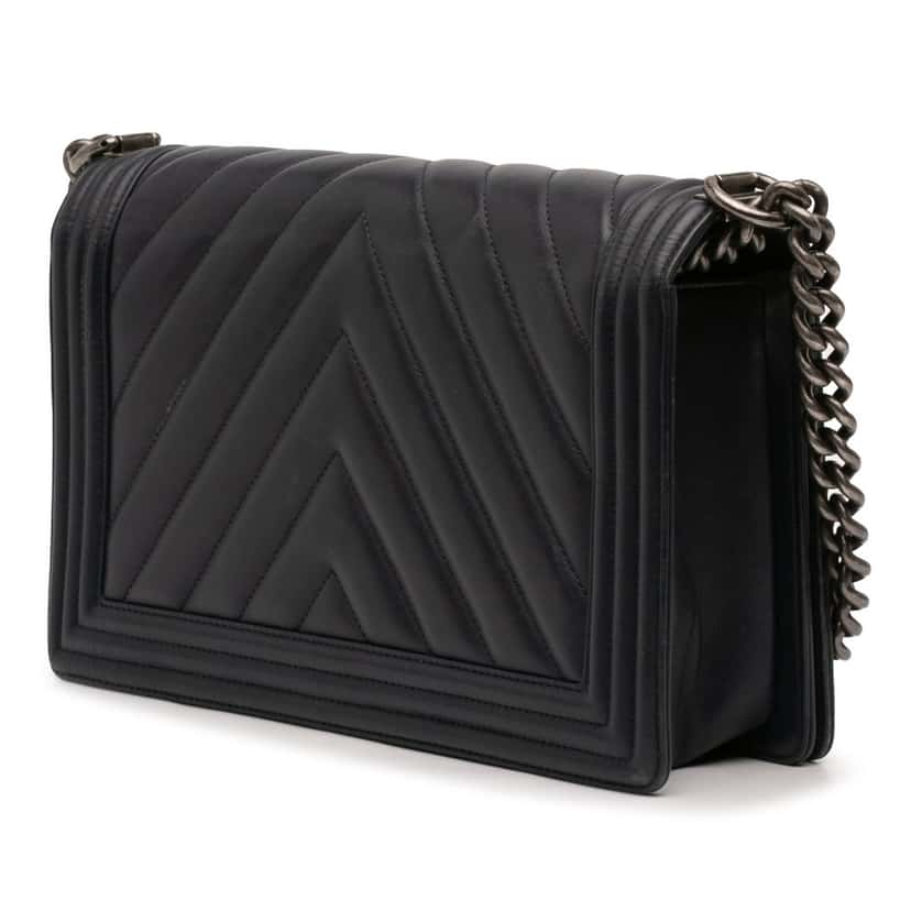 Chanel Medium Chevron Lambskin Boy Flap Black Leather Very good condition - Back View