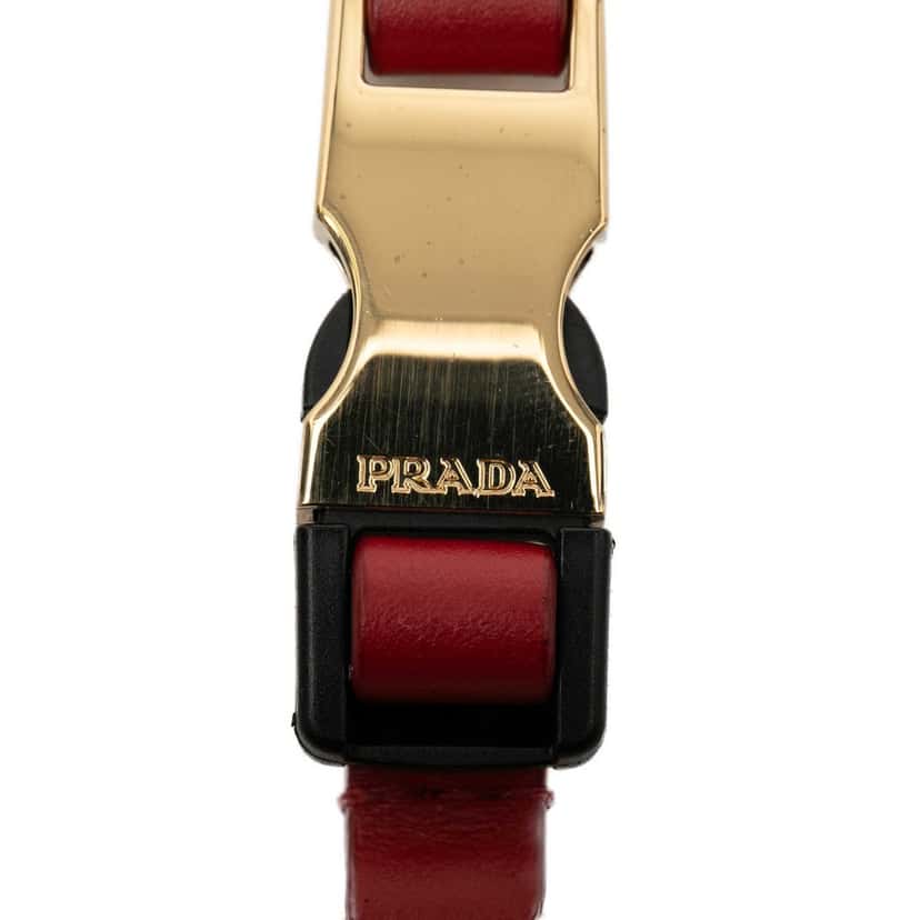 Prada City Calf Leather Tuc Key Ring Red Leather Very good condition - Model View