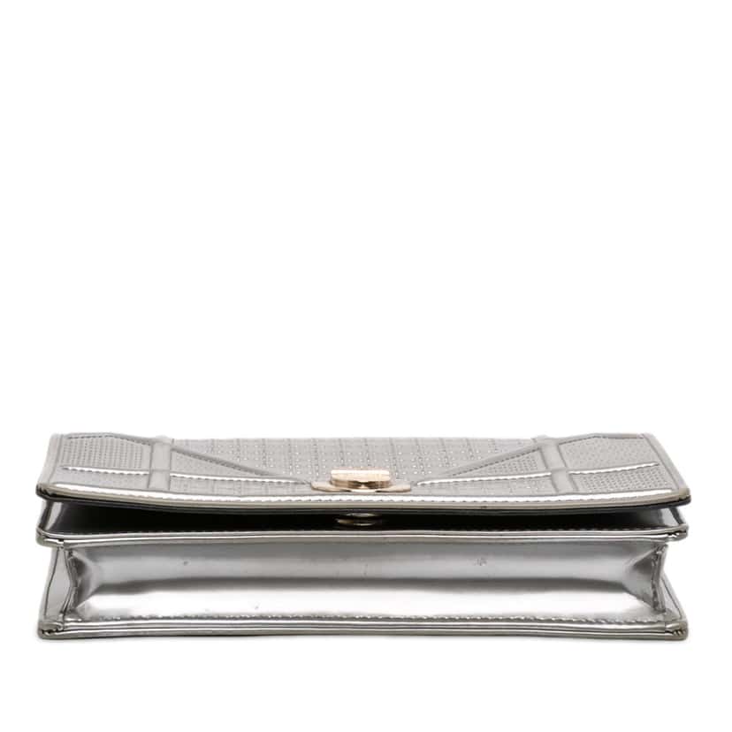 Dior Metallic Patent Microcannage Diorama Wallet on Chain Silver Leather Very good condition - Inside View