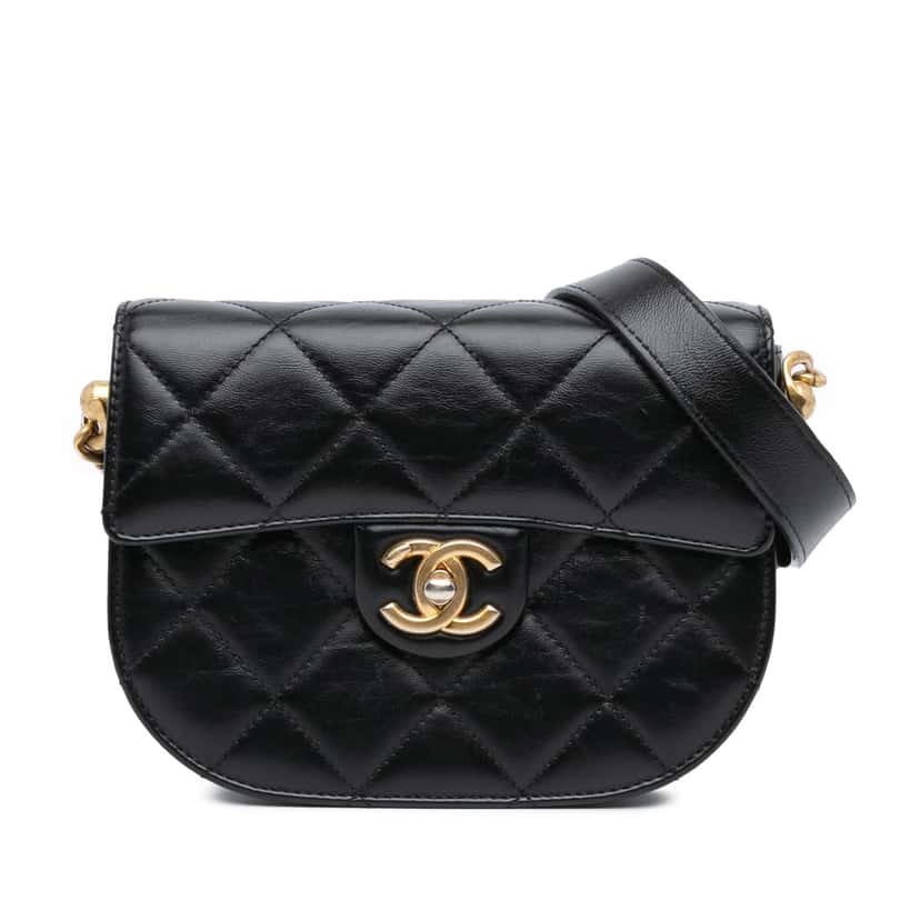 Chanel CC Quilted Calfskin Round Moon Messenger Flap Black Leather Very good condition - Front View