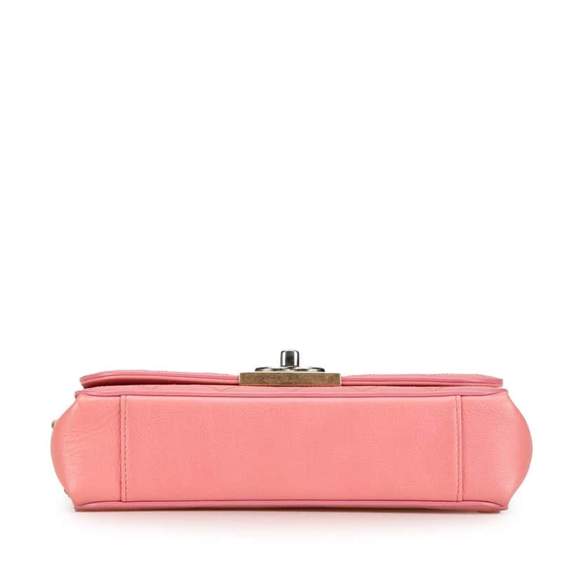 Chanel Quilted Calfskin Straight Lined Flap Pink Leather Very good condition - Inside View