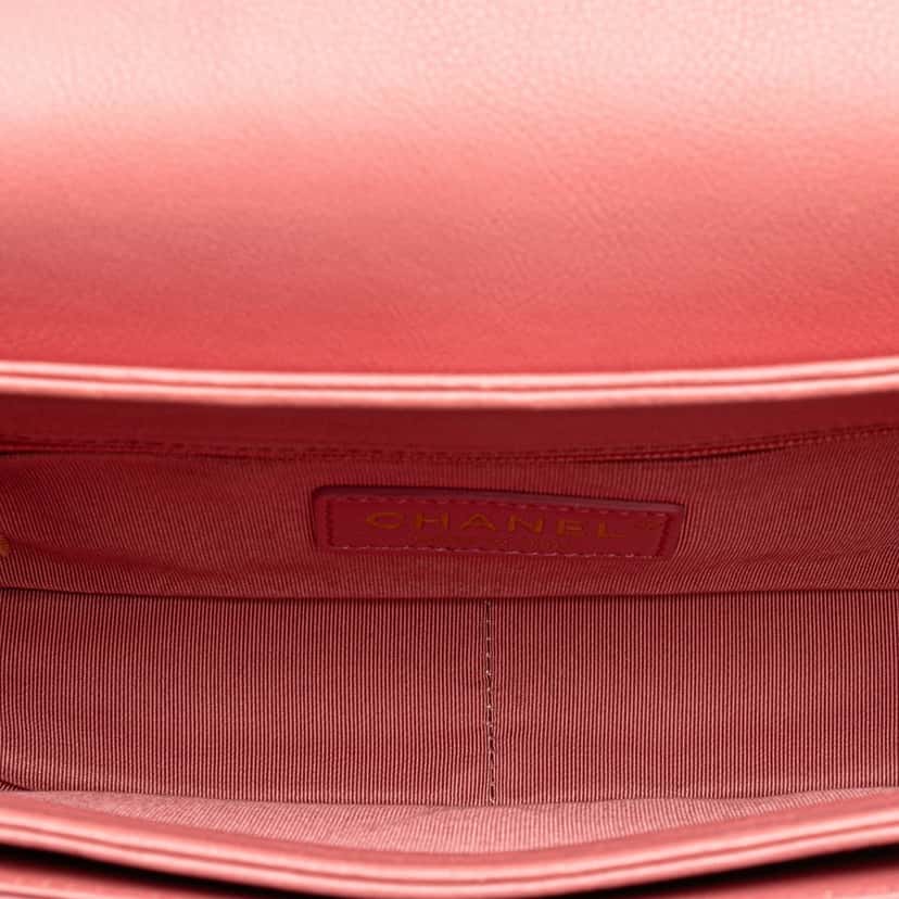 Chanel Quilted Calfskin Straight Lined Flap Pink Leather Very good condition - Model View