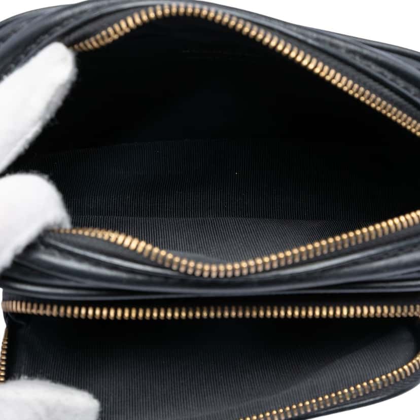 Burberry 1983 Knight Check Canvas and Calfskin Link Camera Bag Beige Very good condition - Model View