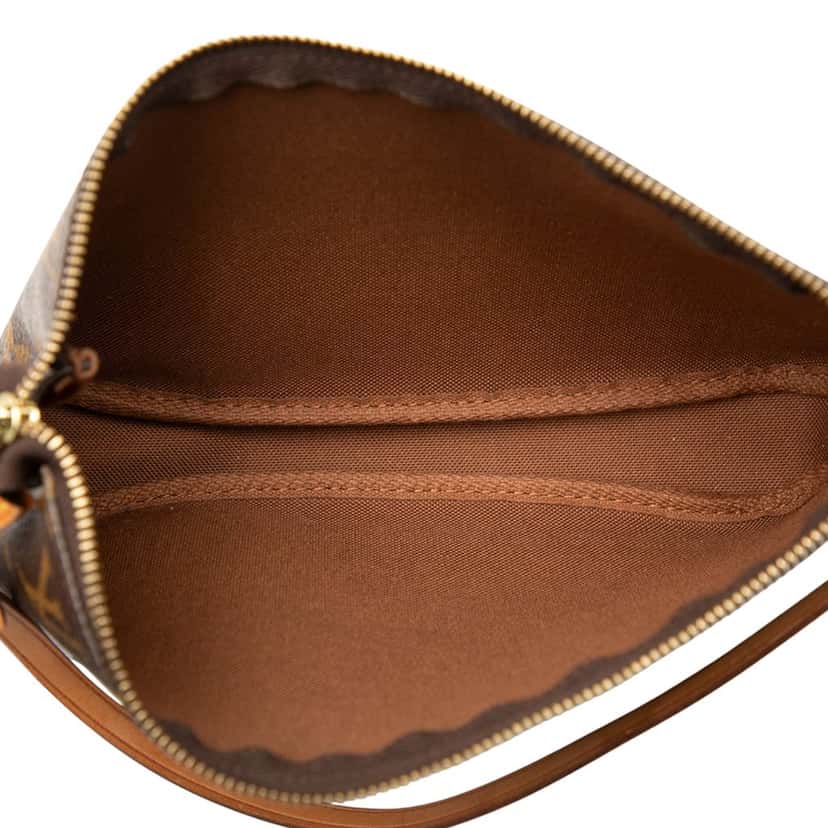 Louis Vuitton Monogram Pochette Accessoires Brown Very good condition - Model View