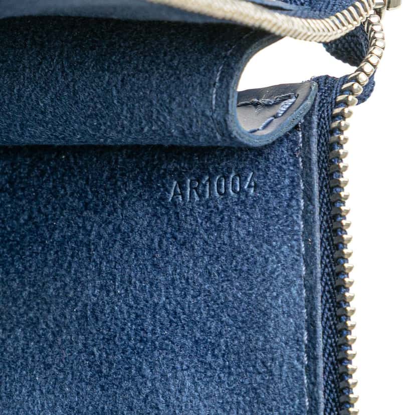 Louis Vuitton Epi Pochette Accessoires Blue Leather Very good condition - Box View