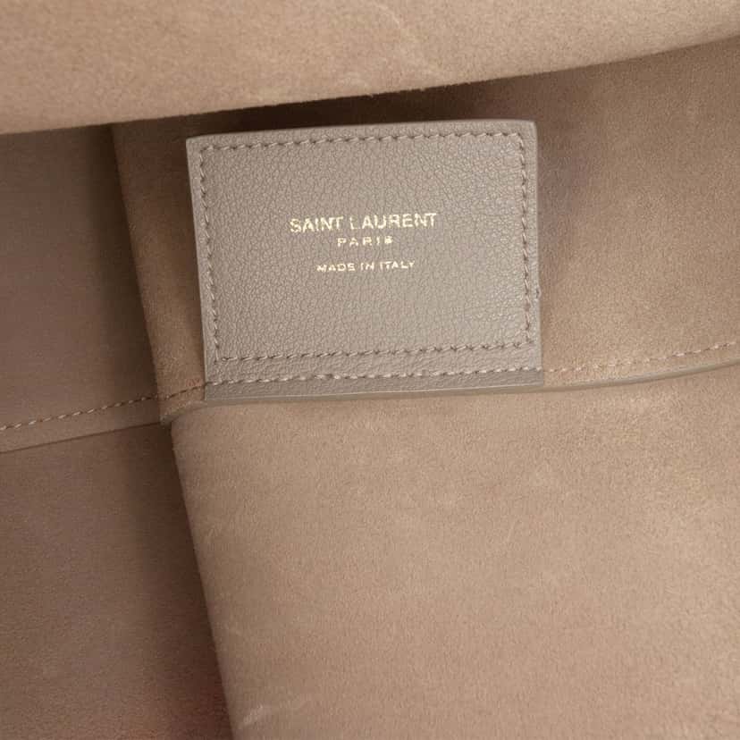 Saint Laurent Large Leather East West Shopping Tote Brown Leather Very good condition - Box View