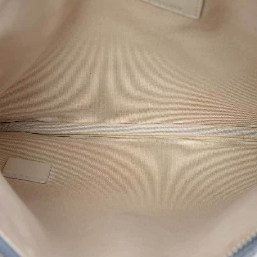 Chanel Small Denim Deauville O Case Clutch Blue Very good condition - Model View