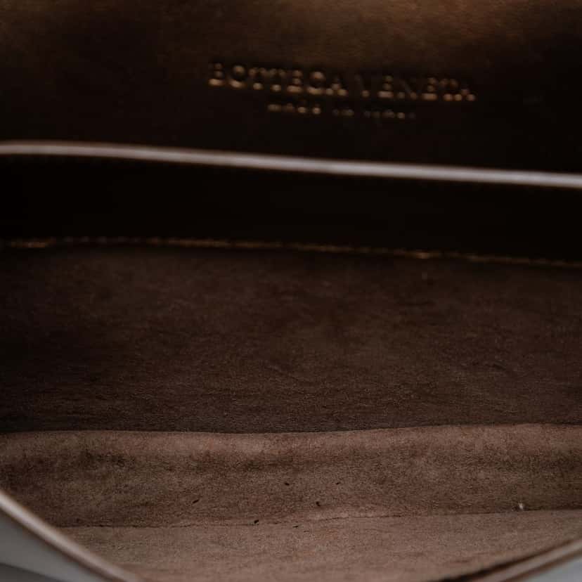 Bottega Veneta Nappa Intrecciato Montebello Crossbody Brown Leather Very good condition - Model View