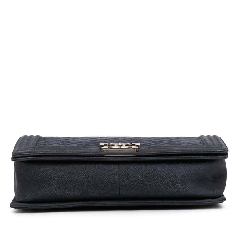 Chanel Large Iridescent Quilted Caviar Boy Flap Blue Leather Very good condition - Inside View