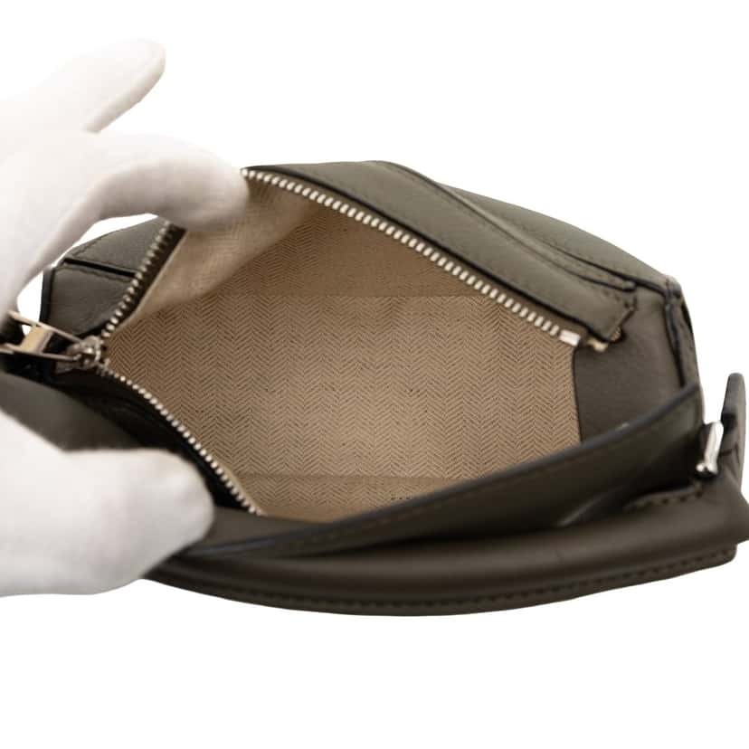 LOEWE Mini Calfskin Puzzle Satchel Brown Leather Very good condition - Model View