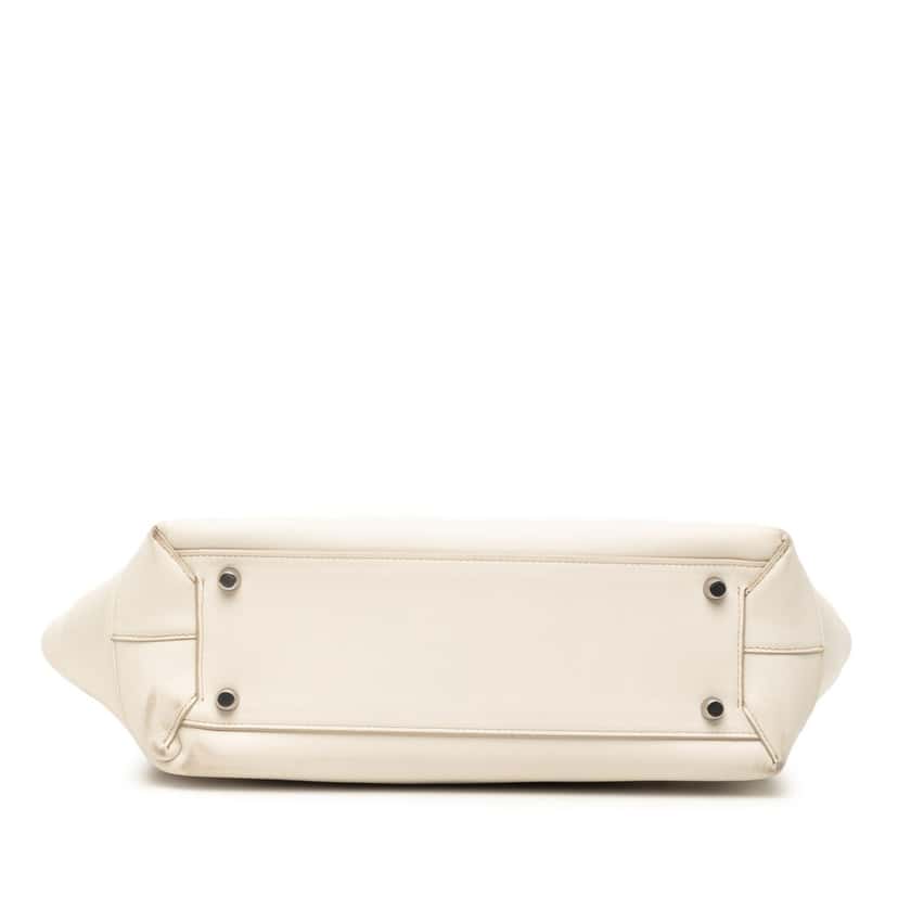 Bottega Veneta Medium Calfskin Maxi Intrecciato Arco Tote White Leather Very good condition - Inside View