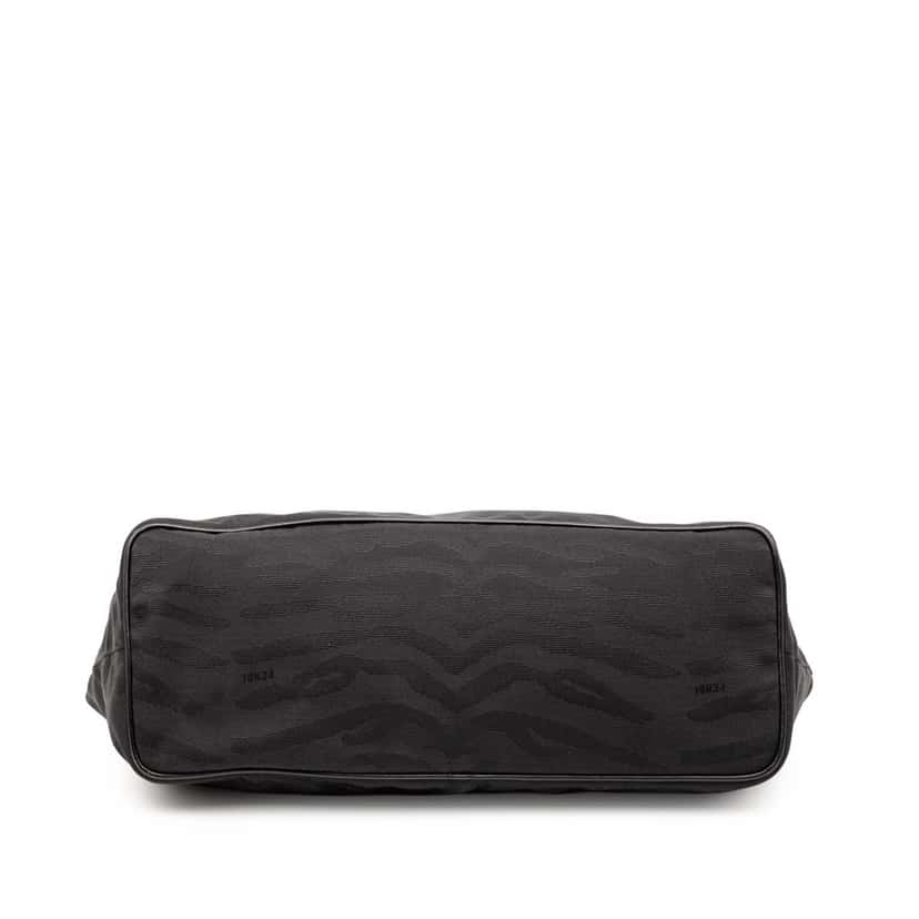 Fendi Canvas Tiger Print Tote Black Very good condition - Inside View
