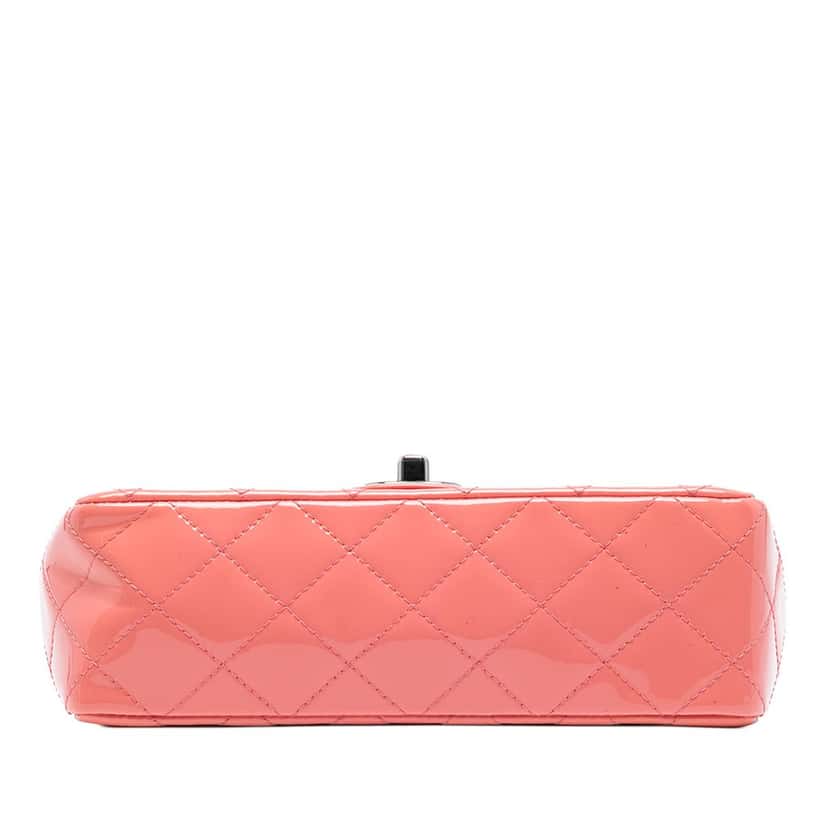 Chanel Mini Rectangular Classic Patent Single Flap Pink Leather Very good condition - Inside View