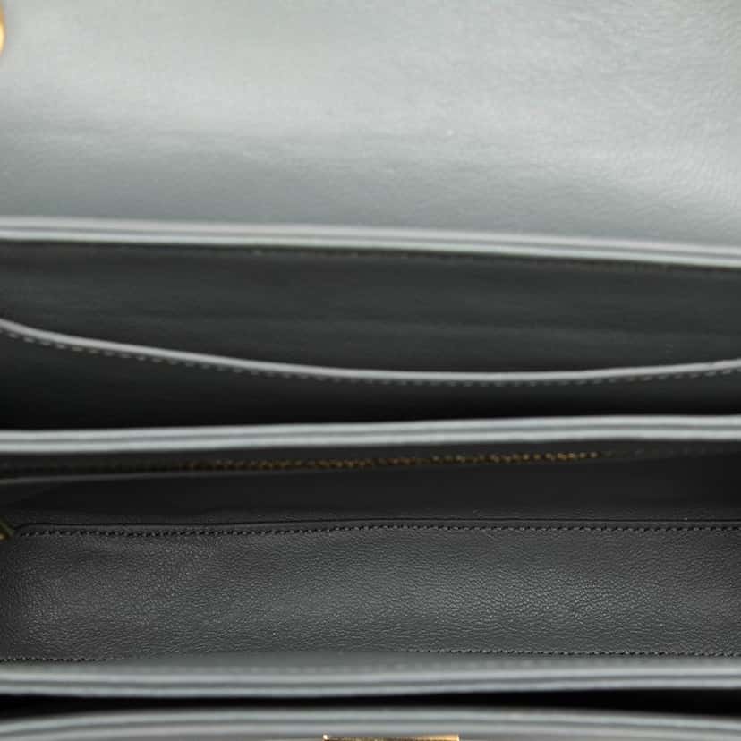 Celine Medium Calfskin C Crossbody Other Leather Very good condition - Model View