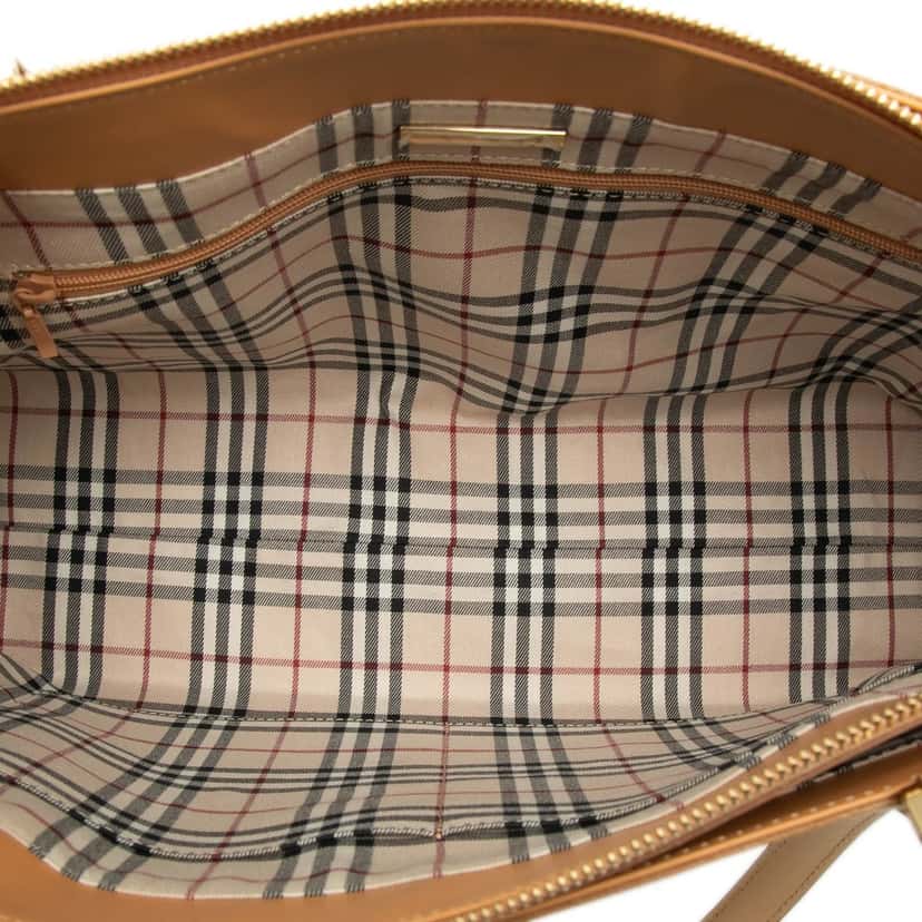 Burberry Leather Tote Brown Leather Very good condition - Model View