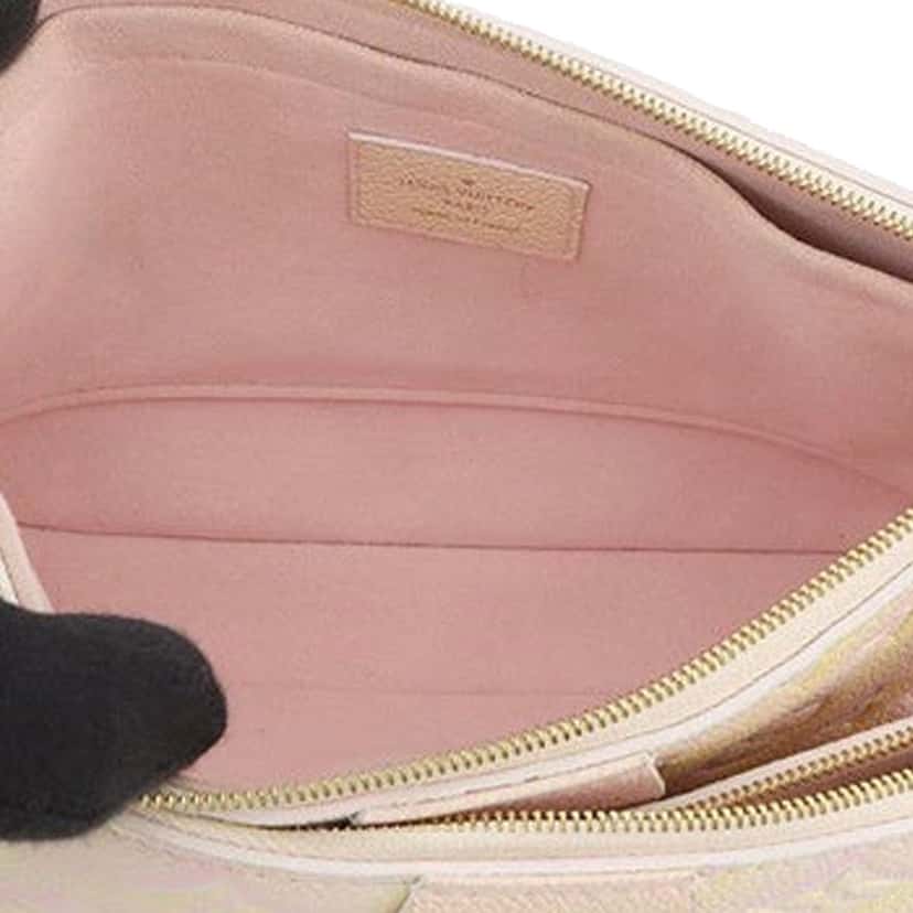 Louis Vuitton Monogram Empreinte Summer Stardust Multi Pochette Accessoires Pink Leather Very good condition - Model View