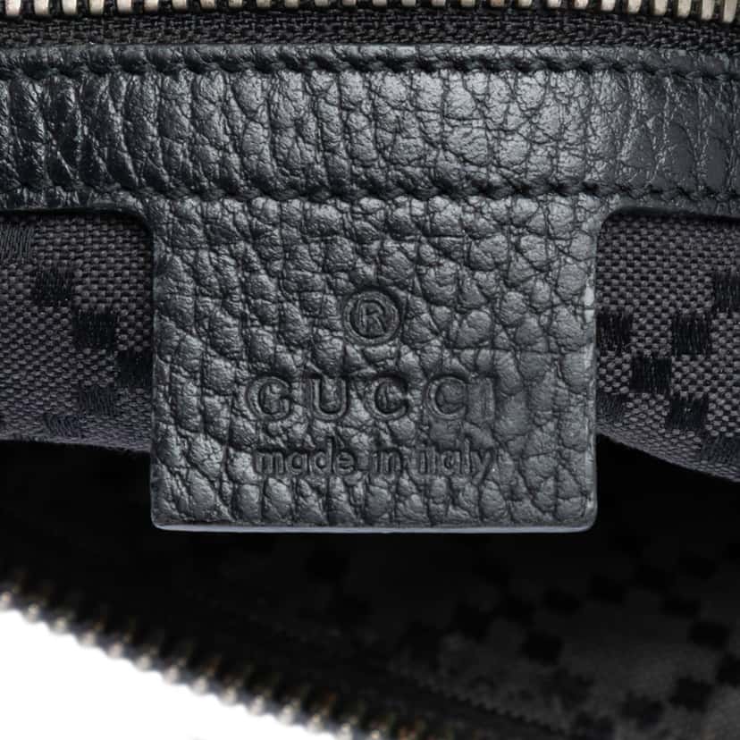 Gucci Leather Clutch Black Leather Very good condition - Box View