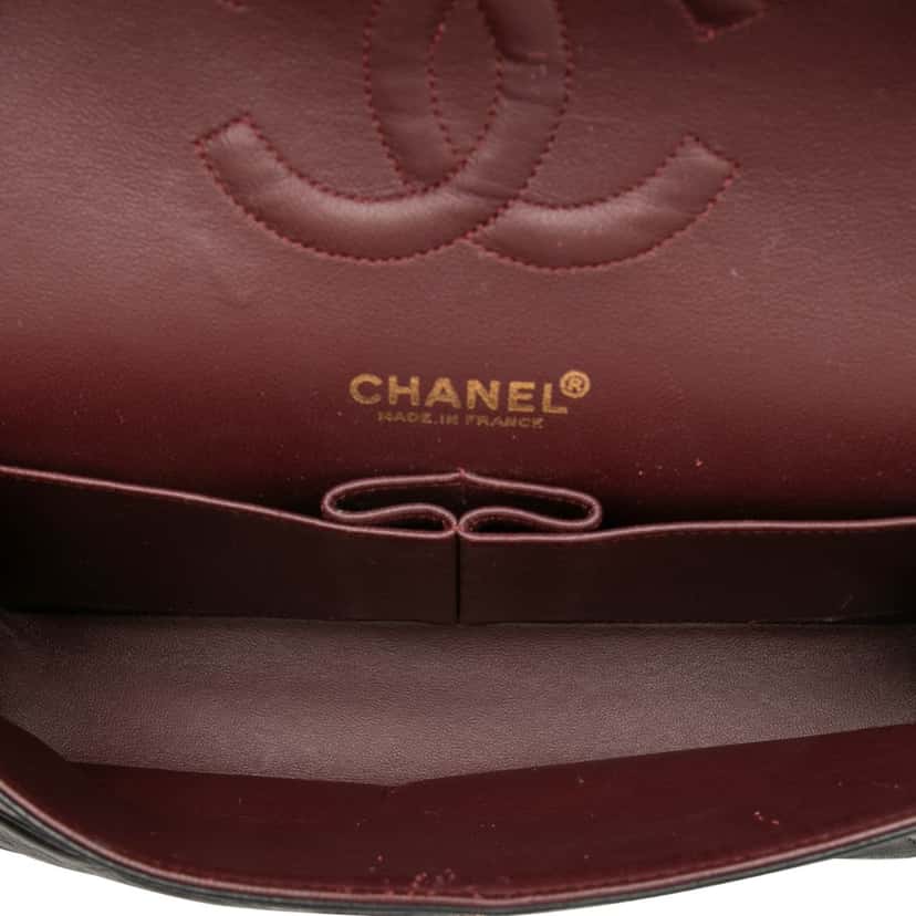 Chanel Medium Classic Lambskin Double Flap Black Leather Very good condition - Model View