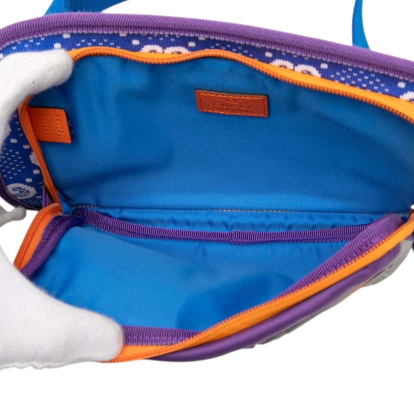 Gucci GG Nylon and Rubber Belt Bag Blue Very good condition - Model View