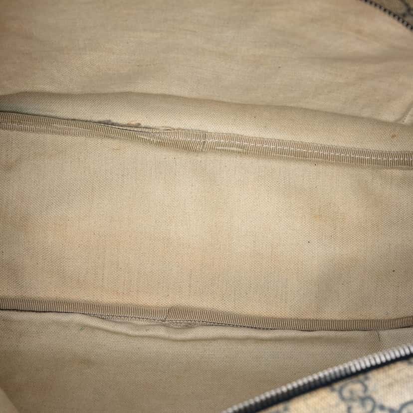Gucci GG Supreme Crossbody Beige Very good condition - Model View