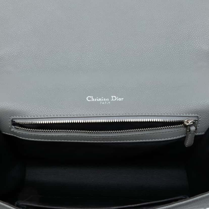 Dior Medium Grained Calfskin Diorama Flap Other Leather Good condition - Model View