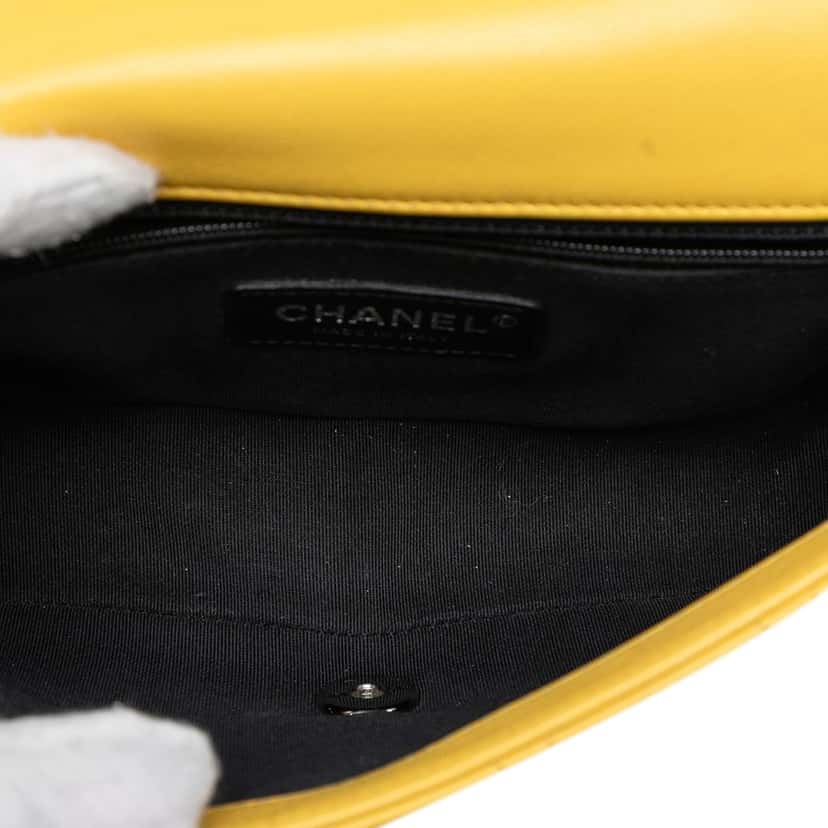 Chanel Small Quilted Lambskin Cuba Color Flap Yellow Leather Very good condition - Model View