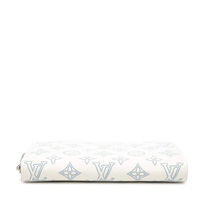 Louis Vuitton Monogram Mahina Zippy Wallet White Leather Very good condition - Inside View