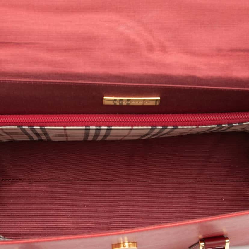 Burberry Leather Handbag Red Leather Very good condition - Model View