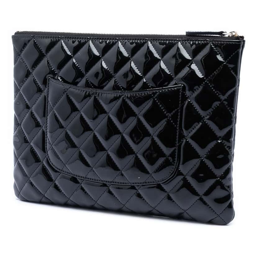 Chanel Medium Quilted Patent O Case Clutch Black Leather Very good condition - Back View