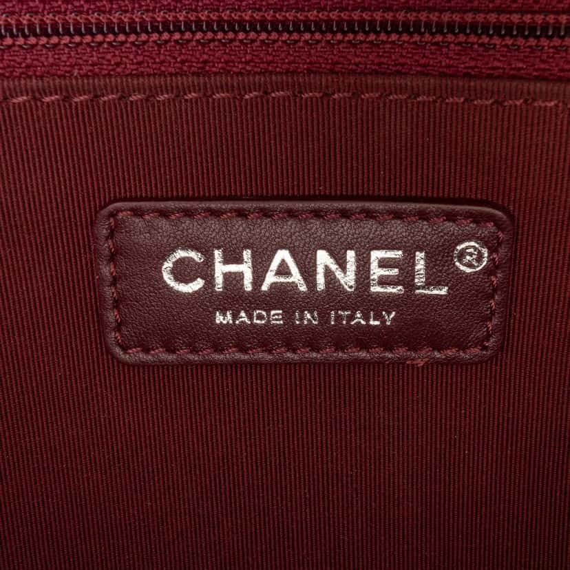 Chanel Medium Quilted Goatskin CC University Flap Black Leather Very good condition - Box View