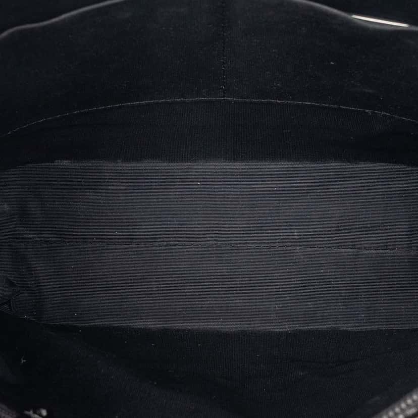 Burberry Haymarket Check Canvas Tote Beige Very good condition - Model View