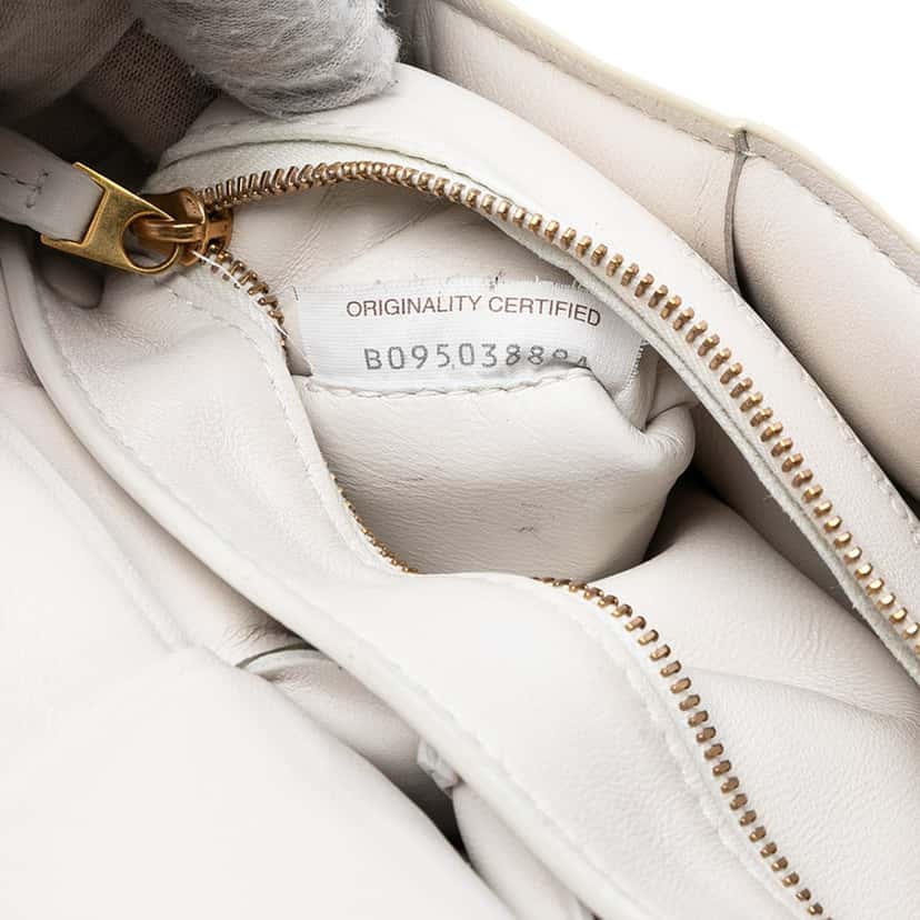 Bottega Veneta Nappa Intrecciato Padded Cassette Crossbody White Leather Very good condition - Box View