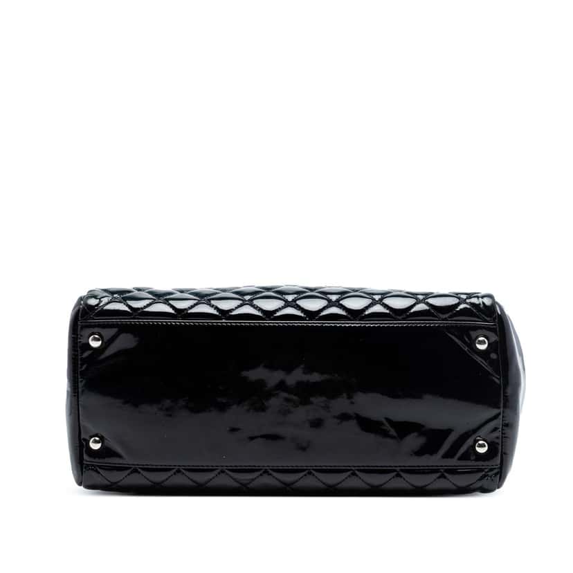 Chanel CC Quilted Patent North South Tote Black Leather Very good condition - Inside View