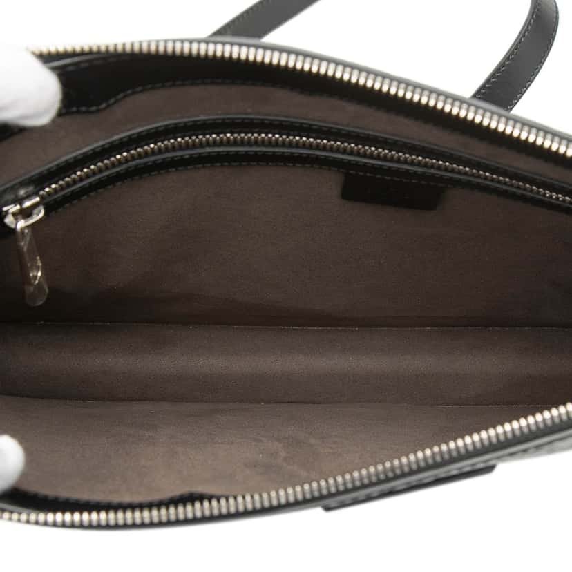 Gucci Guccissima Zip Messenger Bag Black Leather Very good condition - Model View