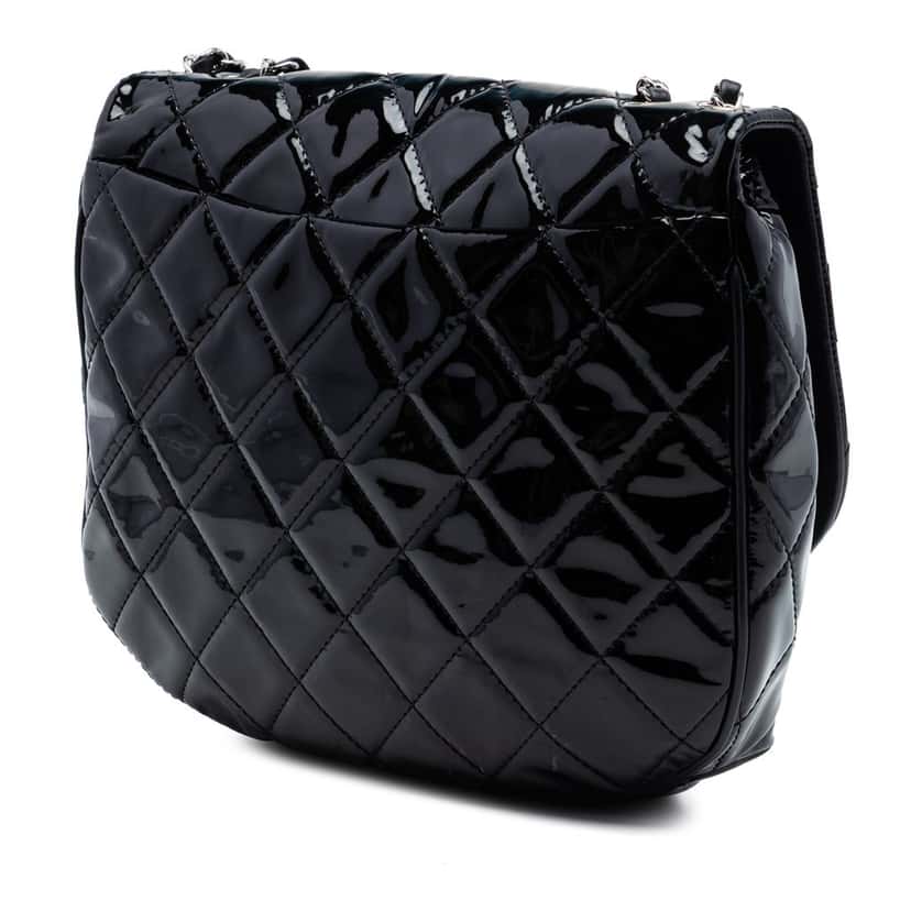 Chanel Medium Quilted Patent Bubble CC Flap Black Leather Very good condition - Back View