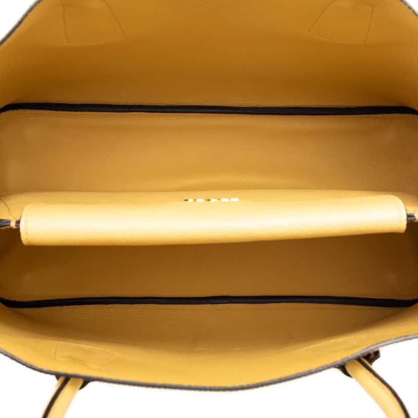 Prada Medium Saffiano Cuir Double Satchel Yellow Leather Very good condition - Model View