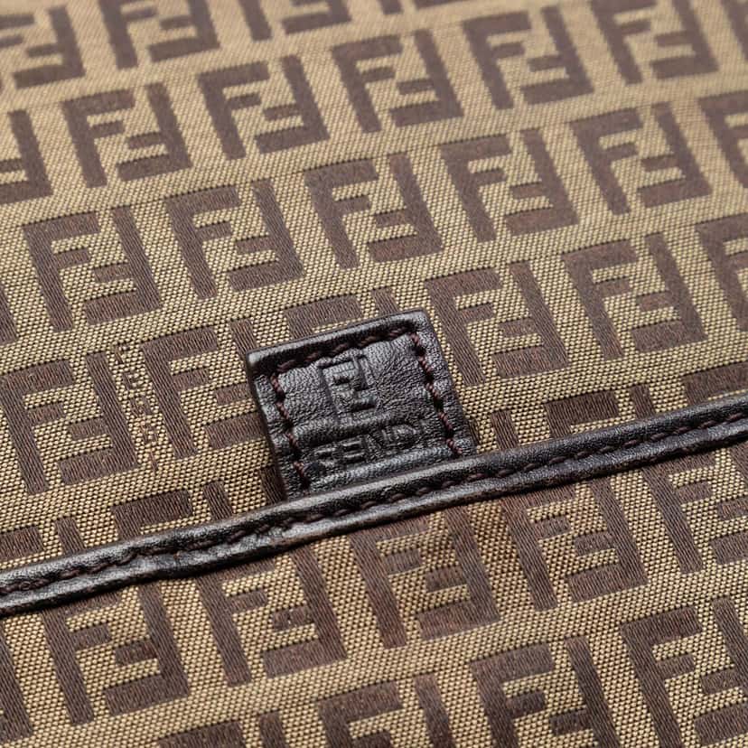 Fendi Zucchino Canvas Crossbody Beige Very good condition - Box View
