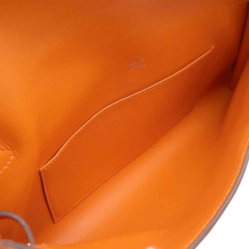 Hermès Swift Kelly Longue Pochette Orange Leather Very good condition - Model View
