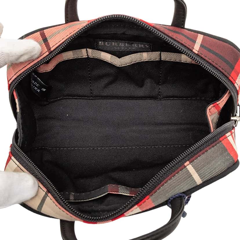 Burberry Plaid Canvas Handbag Red Very good condition - Model View