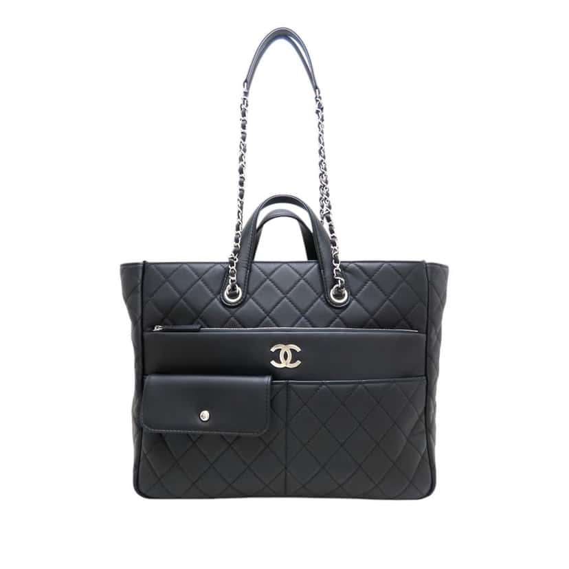 Chanel CC Quilted Calfskin Ultra Pocket Shopping Tote Black Leather Very good condition - Front View